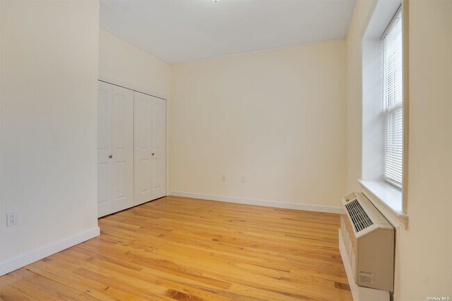 Building Photo - 15031 12th Ave