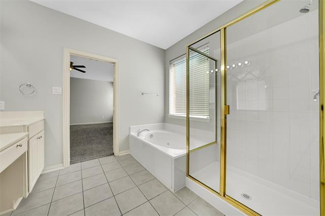 Building Photo - 208 Del Cano Dr