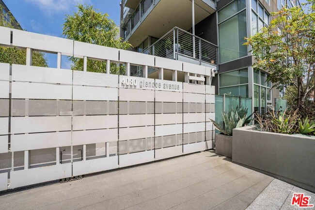 Building Photo - 4080 Glencoe Ave