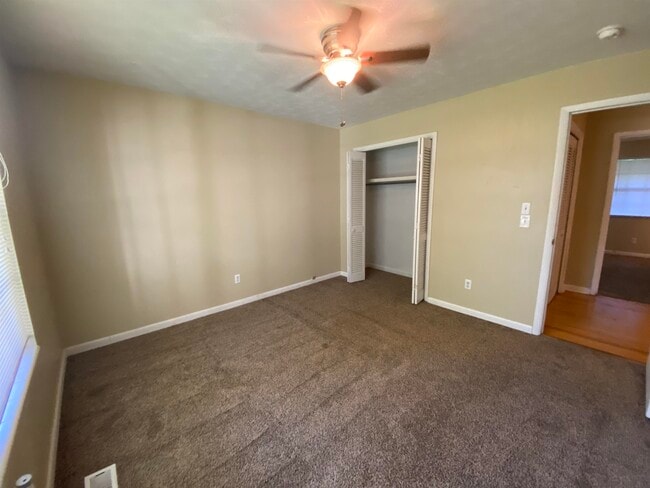 Building Photo - 2507 Waldemar Ln