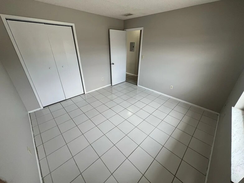 Building Photo - 4157 Spitfire Ave