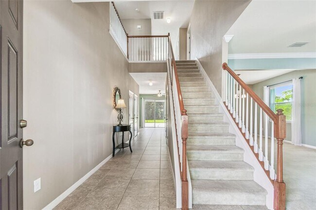 Building Photo - 12320 Fairlawn Dr