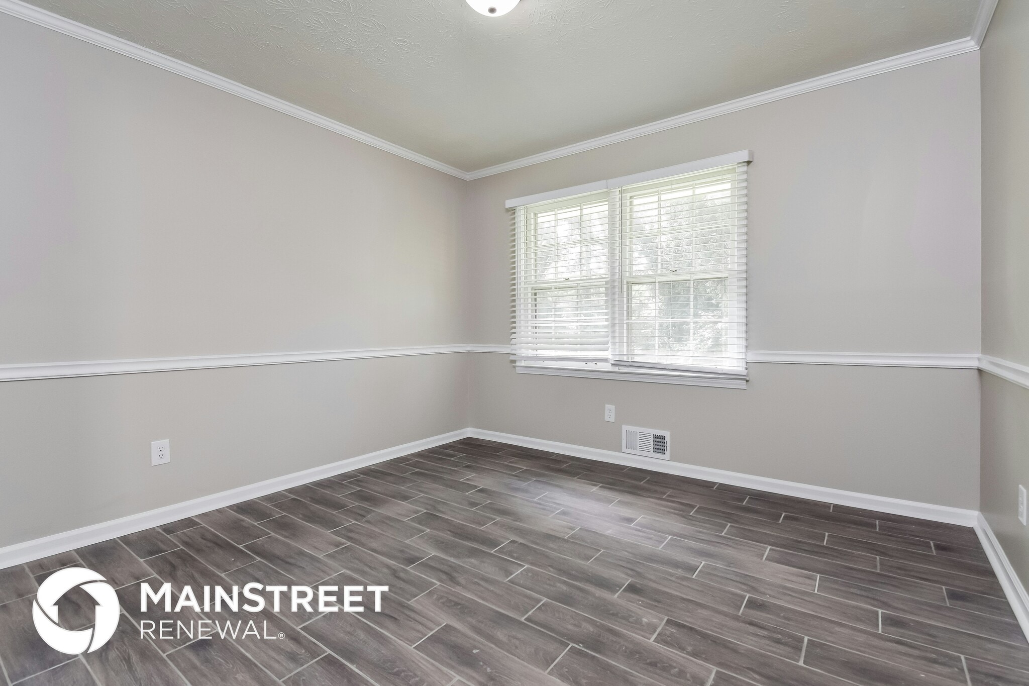 Building Photo - 627 Rockborough Dr