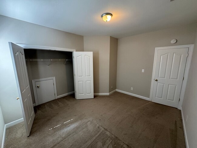 Building Photo - 11432 McGinns Trace Ct