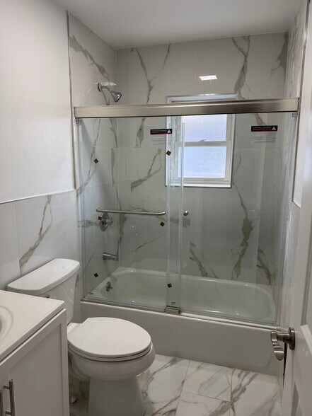 Building Photo - 47 Morgan St