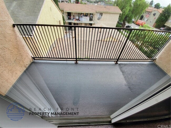 Building Photo - 1622 Junipero