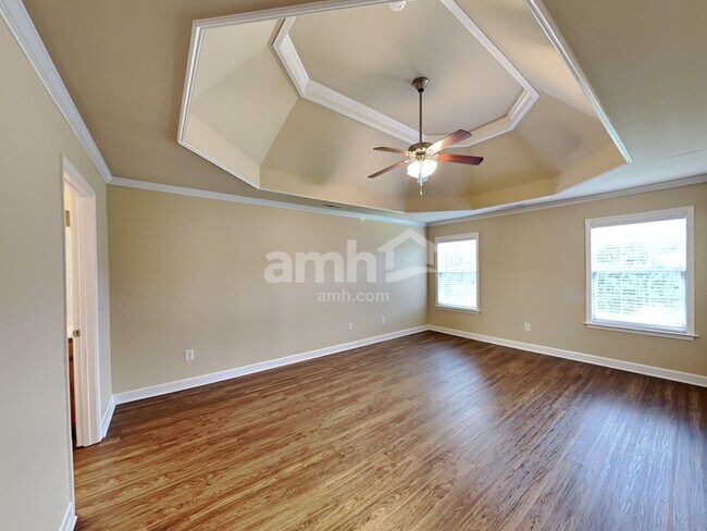 Building Photo - 3016 Sommette Drive