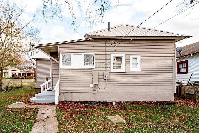 Building Photo - 7414 1st Ave S