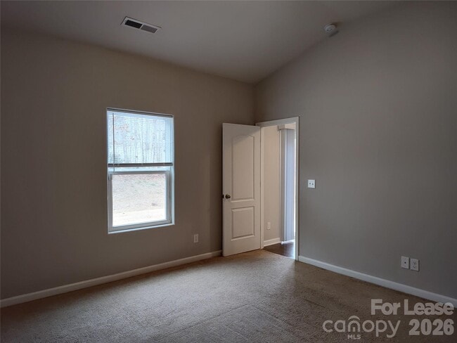 Building Photo - 9623 Weikert Rd