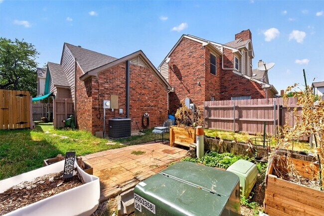 Building Photo - 2504 Orangegrove Cir