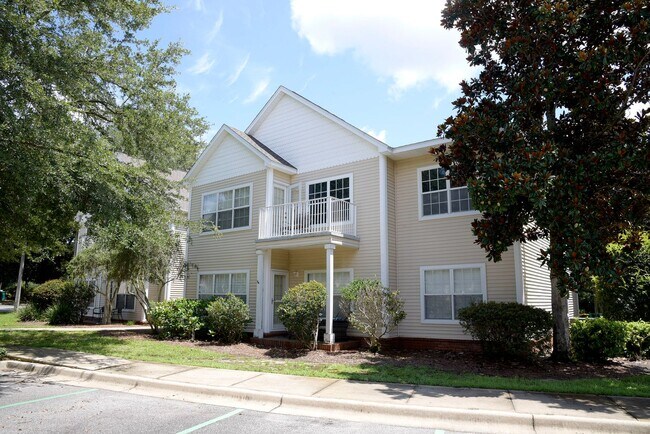 Building Photo - Rare 3 Bedroom Condo in Niceville!