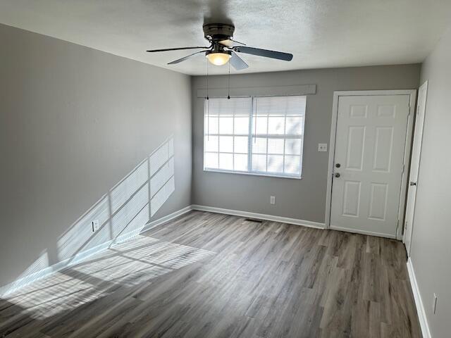 Building Photo - 745 20th St SE