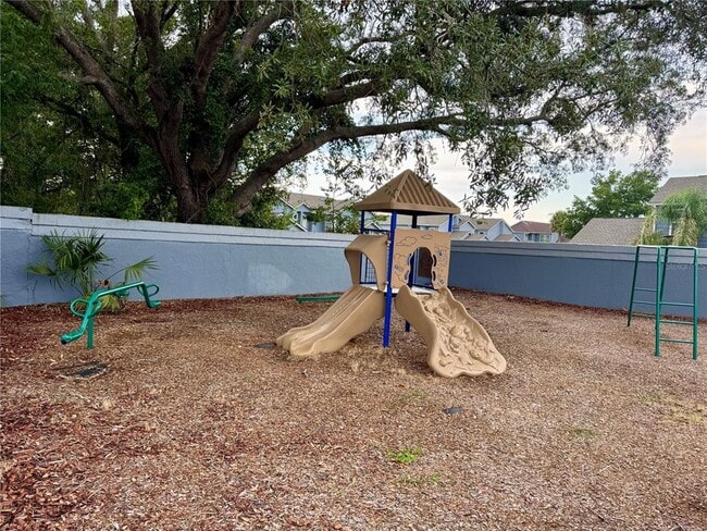 Building Photo - 425 Caribbean Dr