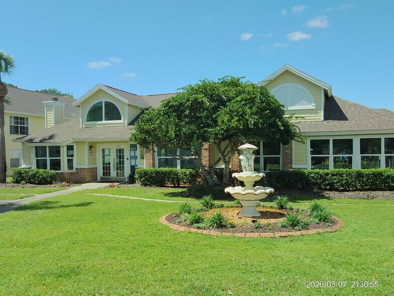 Building Photo - 5015 Laguna Bay Cir