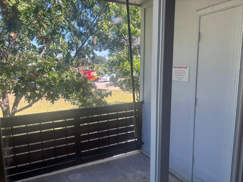 Building Photo - 351 Bedford Rd