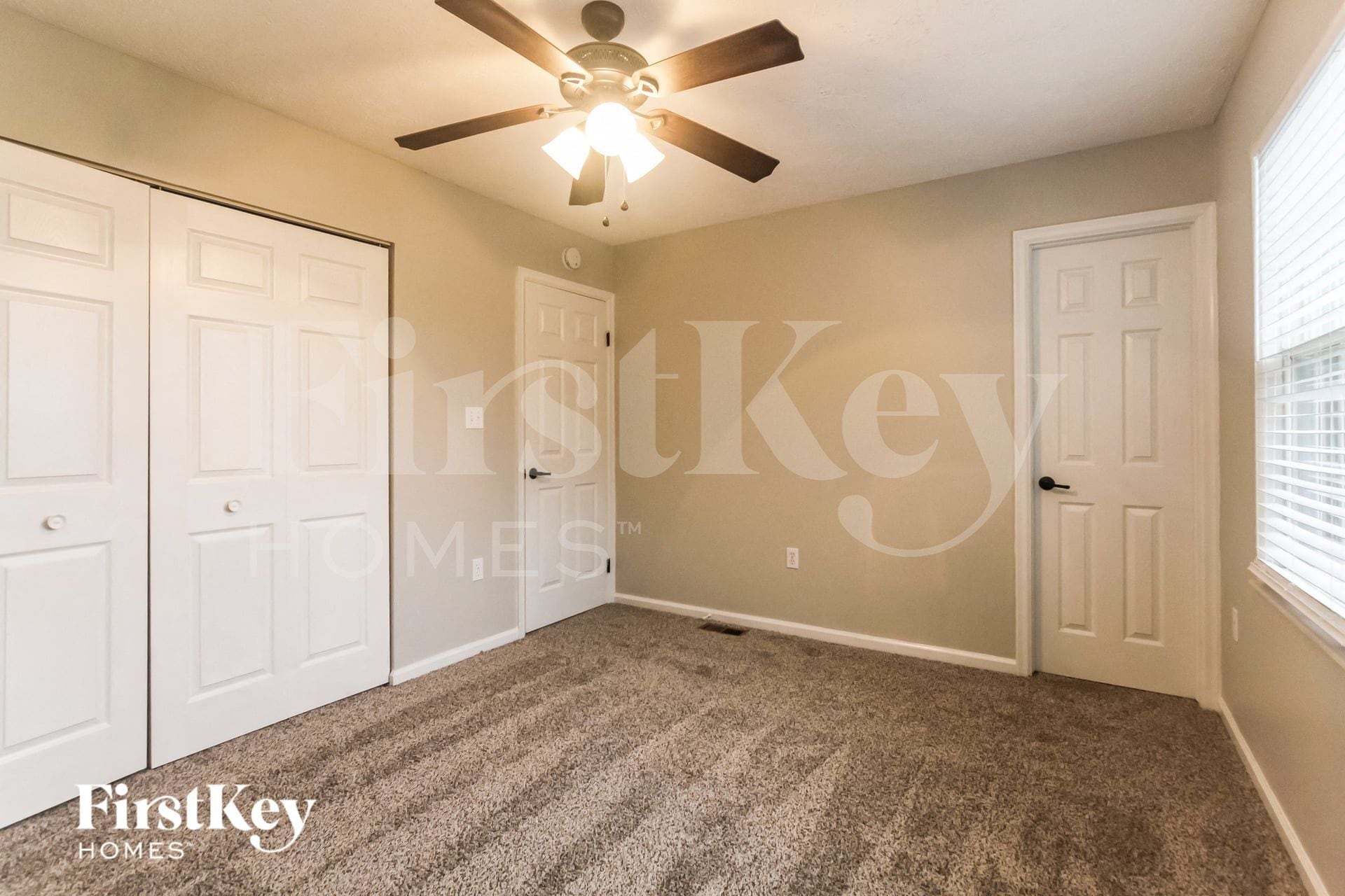 Building Photo - 8087 Cardinal Cove E