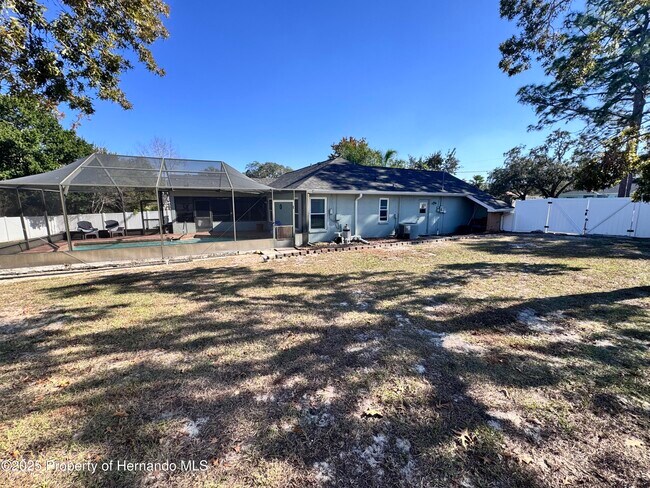 Building Photo - 5281 Aaron Ln