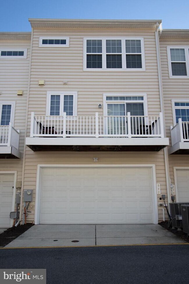 Building Photo - 522 Jurgensen Pl