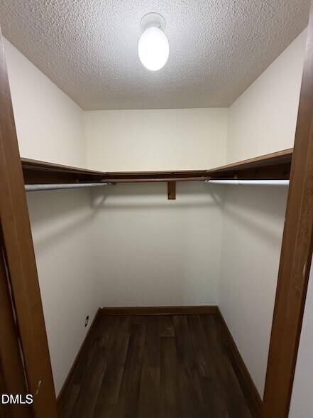 Building Photo - 3603 Helix Ct