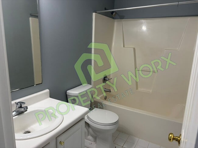 Building Photo - 3 Bed Home in Rocky Mount