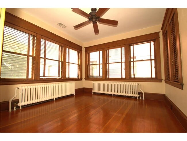 Building Photo - 78 Arundel St