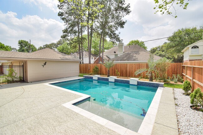Building Photo - 12919 Bristol Berry Dr