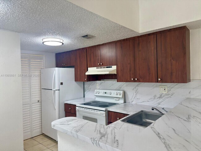 Building Photo - 7501 NW 179th St