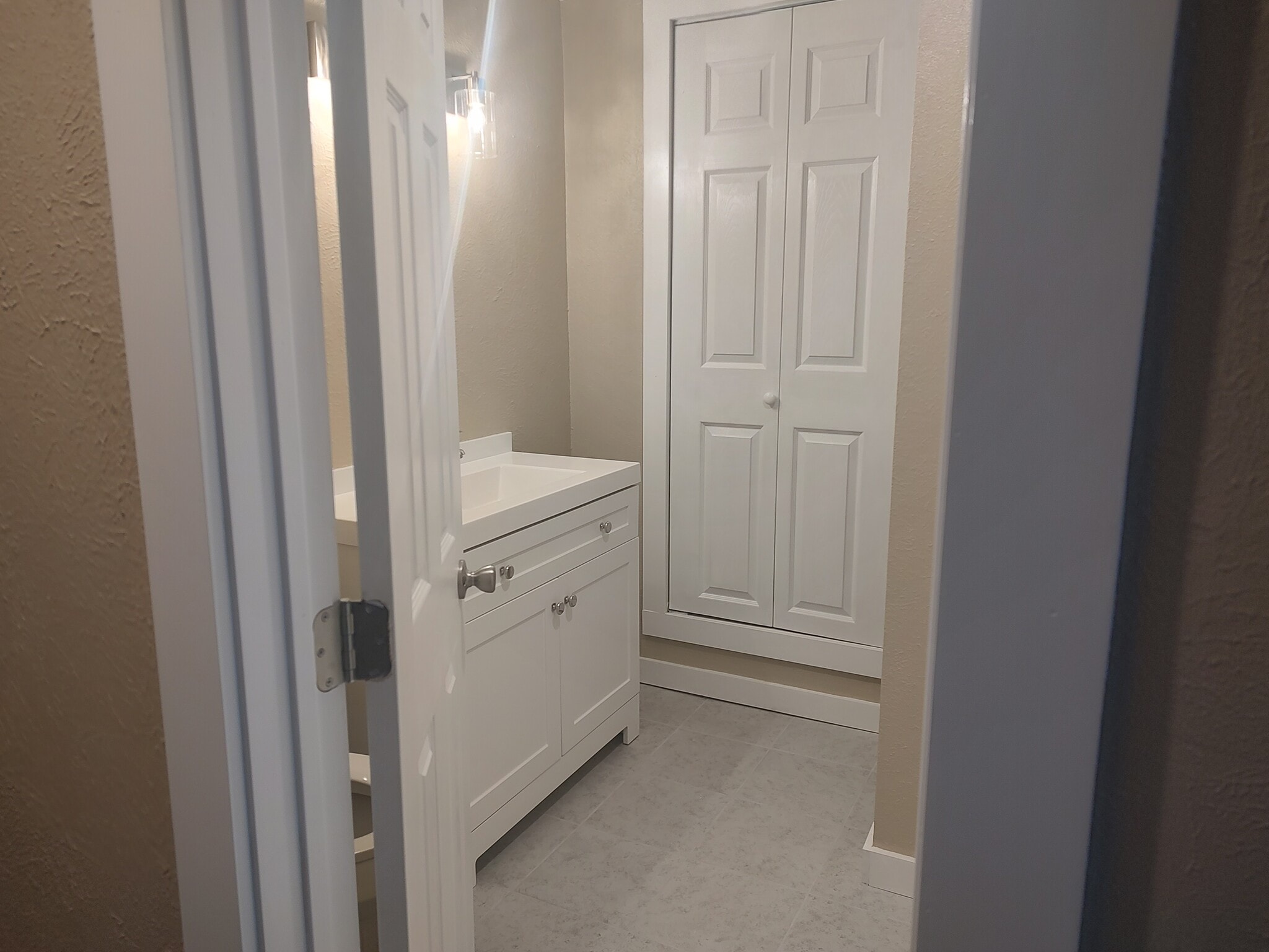 hallway bath - 113 NW Main St