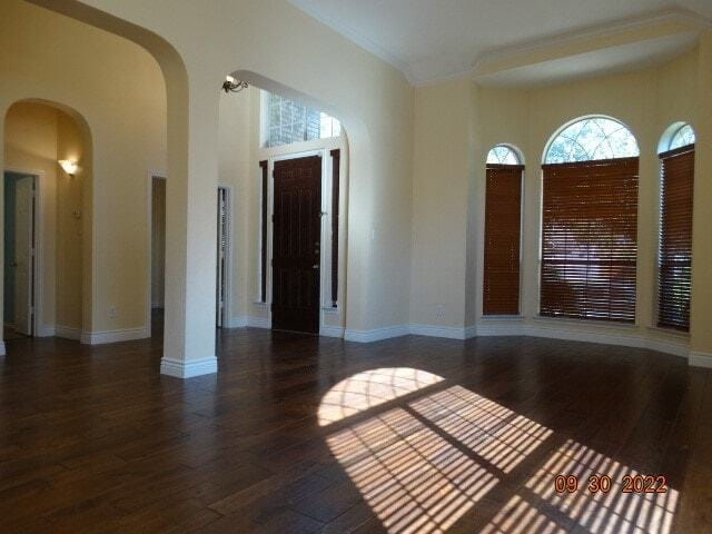 Building Photo - 9975 Red Cedar Dr