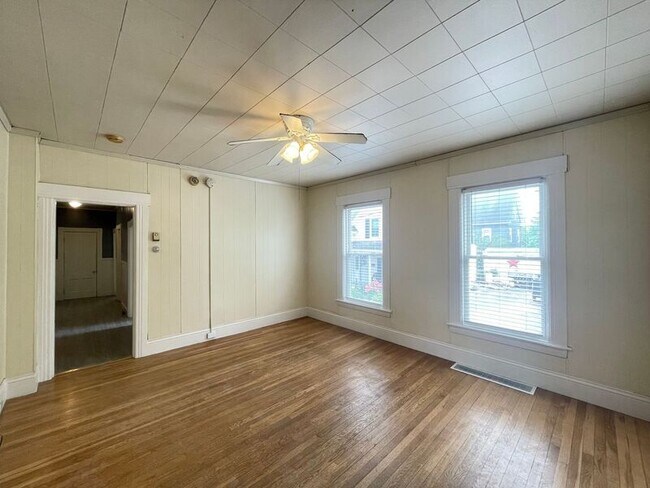 Building Photo - 119 Cypress St