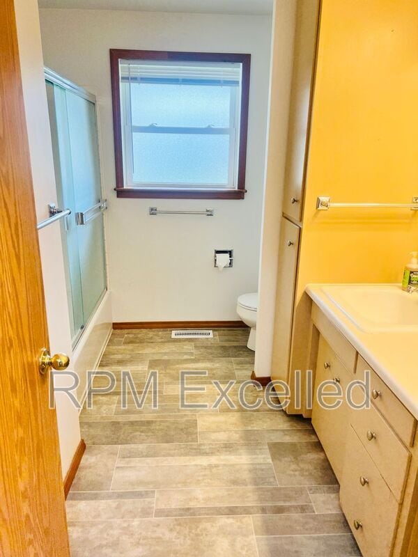 Building Photo - 3808 S 250th St