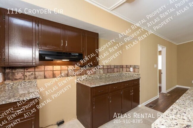 Building Photo - 1116 Croyden Cir