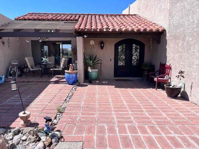 Building Photo - Catalina Foothills- 3 bedroom/ 3 bathroom ...