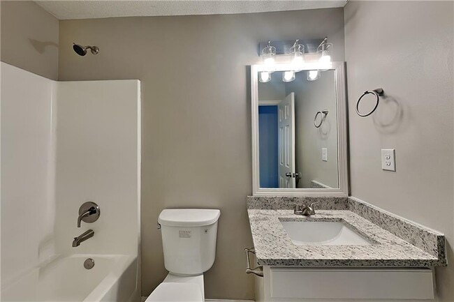 Building Photo - 103 Bonnabel Ct