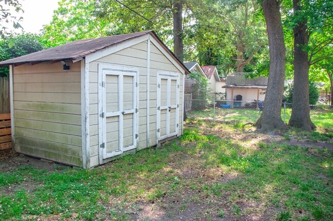 Building Photo - 444 Maryland Ave