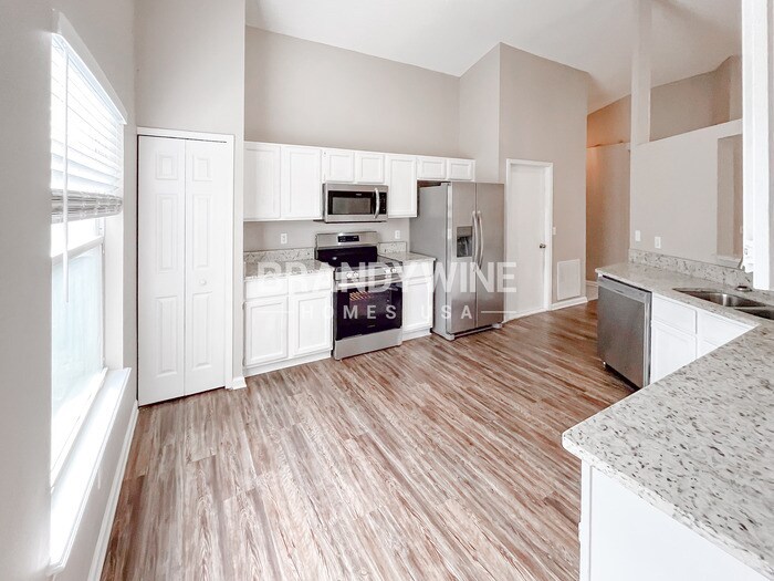 Building Photo - 439 Moby Dick Dr N