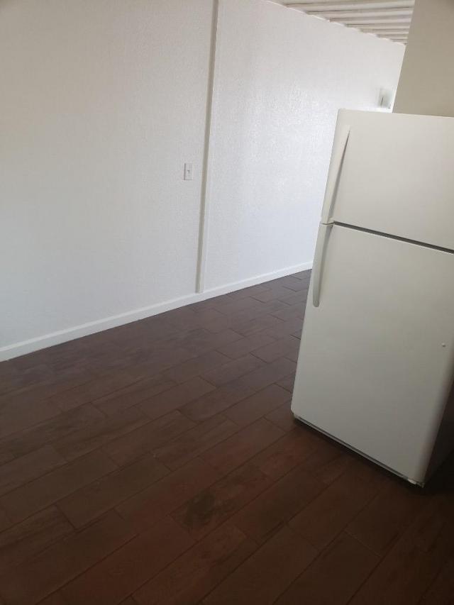 Building Photo - 2 bedroom in Eloy AZ 85131