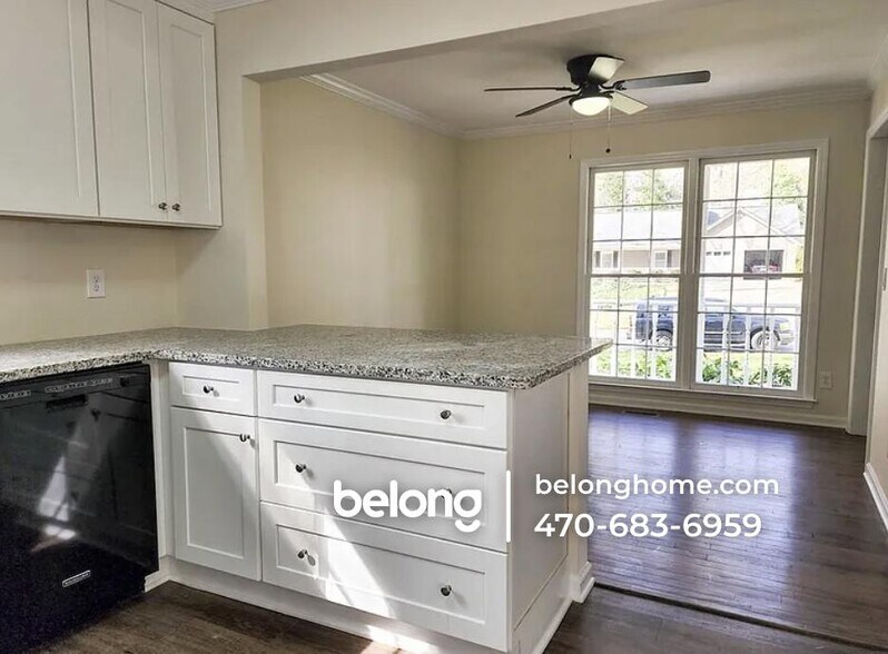 Building Photo - 2485 Zachary Woods Dr NW