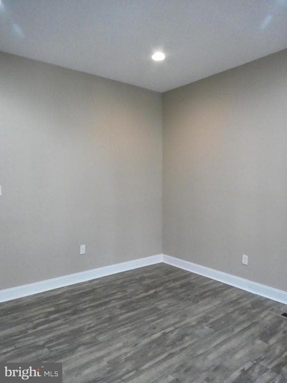 Building Photo - 328 N 52nd St