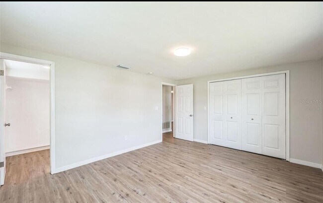Building Photo - 6250 Kentfield Ave