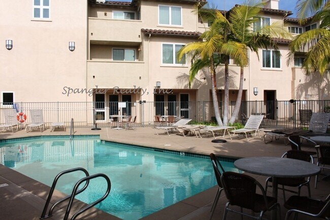 Building Photo - 553 Laguna Dr