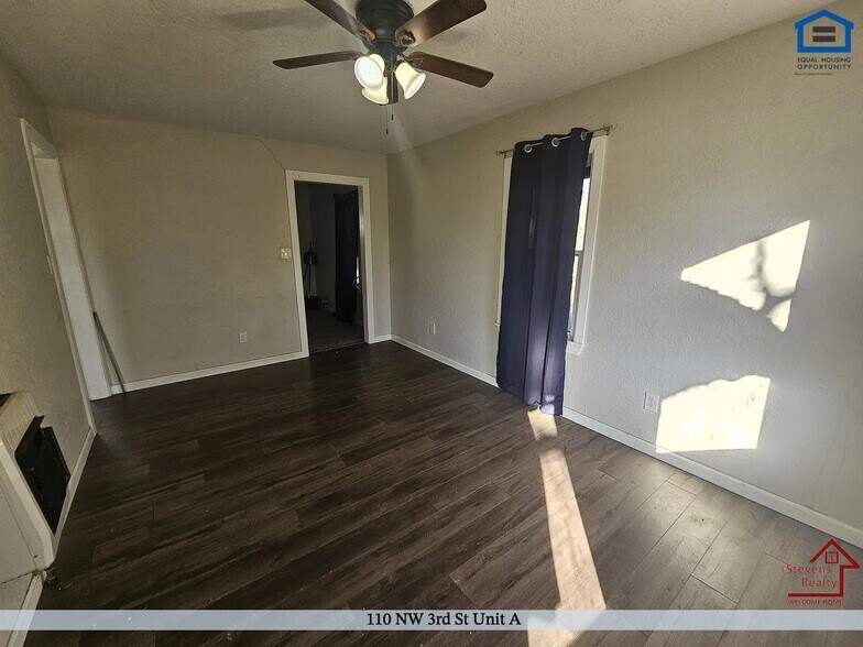 Building Photo - 110 NW 3rd St