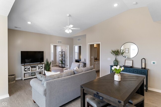 Building Photo - 46 Cypress Dr