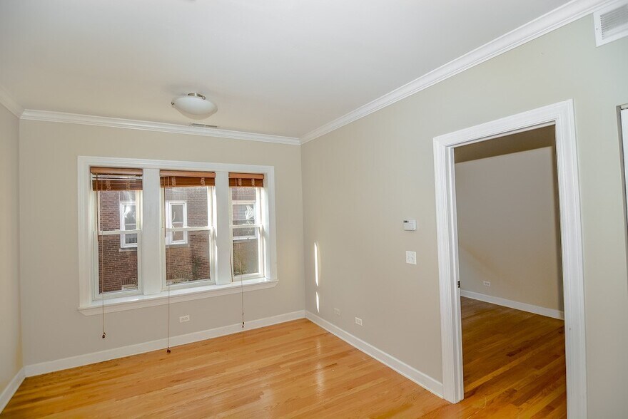 Building Photo - 3212 N Clifton Ave