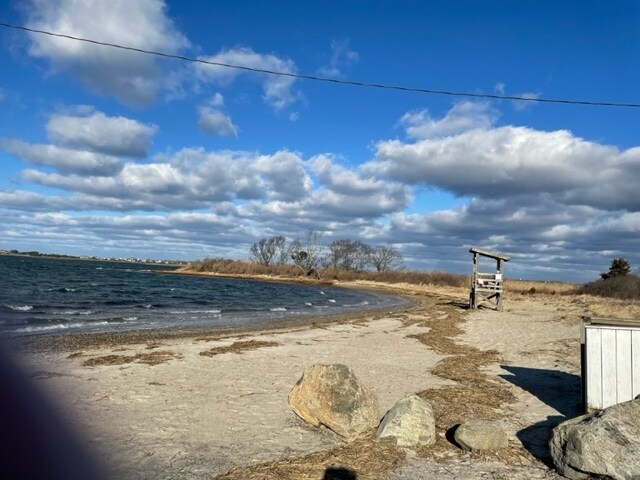 Building Photo - 25 Embassy St