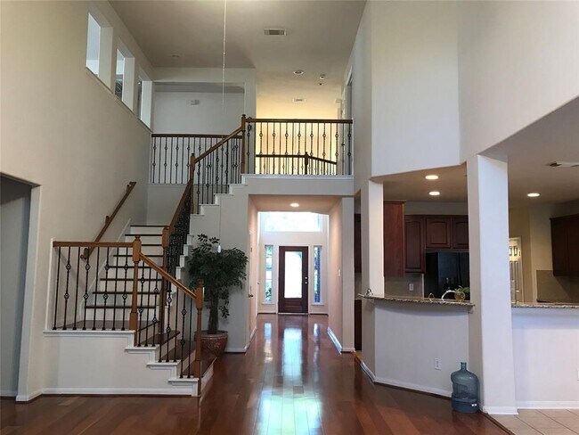 Building Photo - 8318 Golden Harbor