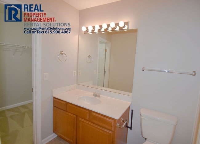 Building Photo - Adorable 2BR/2.5BA townhome in Murfreesboro, close to I-24!