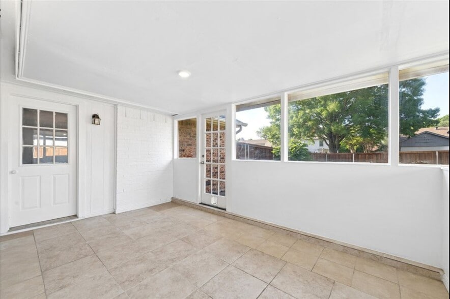 Sunroom - 543 Guadalupe Dr