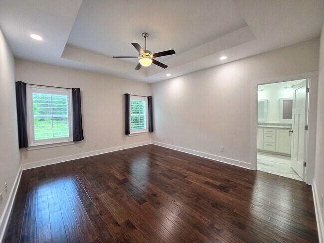 Building Photo - 4570 Omaha Dr
