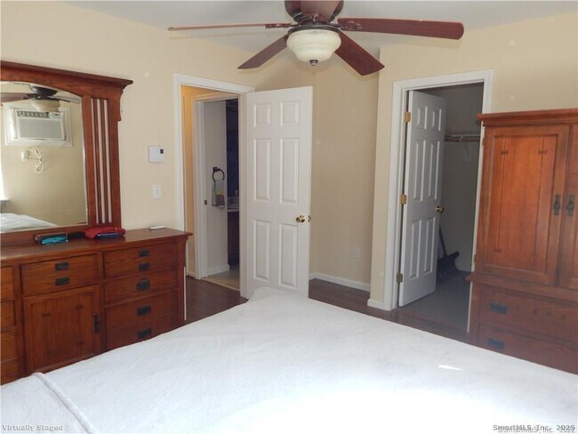 Building Photo - 52 Willow Springs